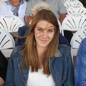 Meet your Posher, Raquel